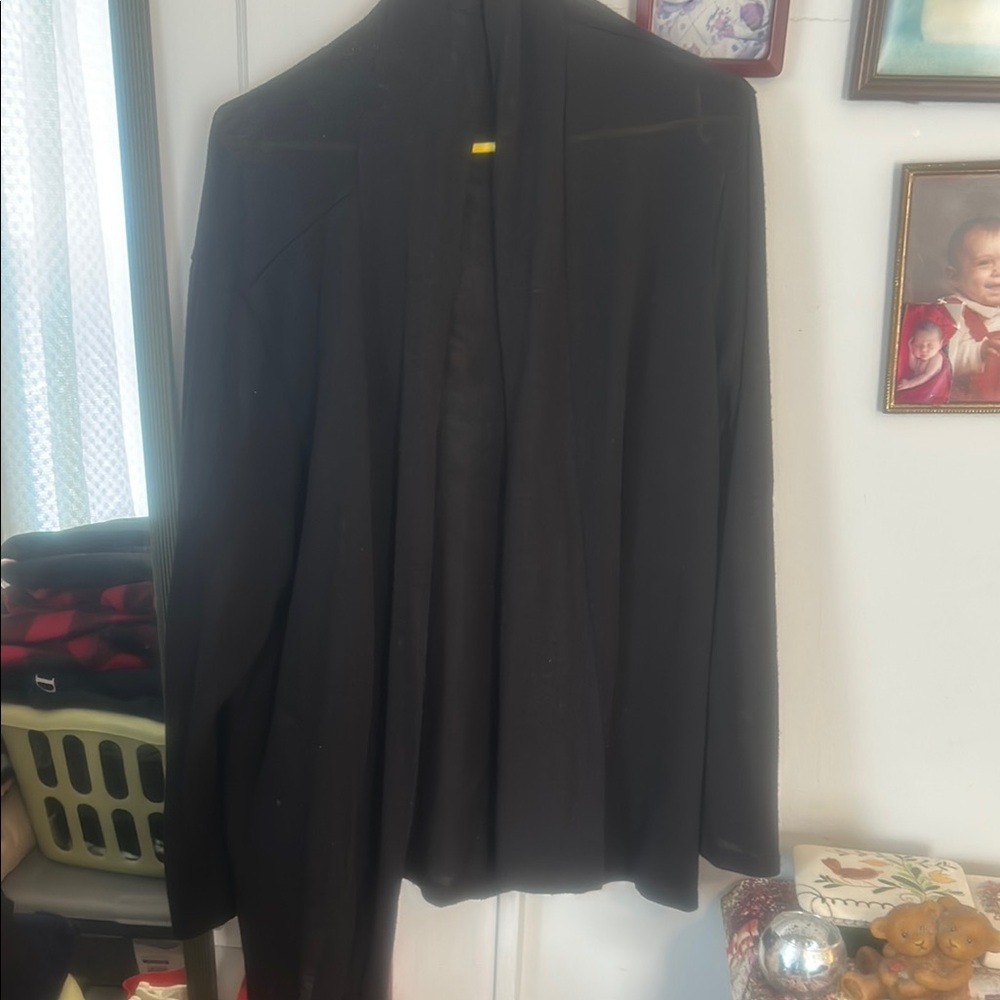 Elegant Black Cardigan Sweater with Cozy Comfort